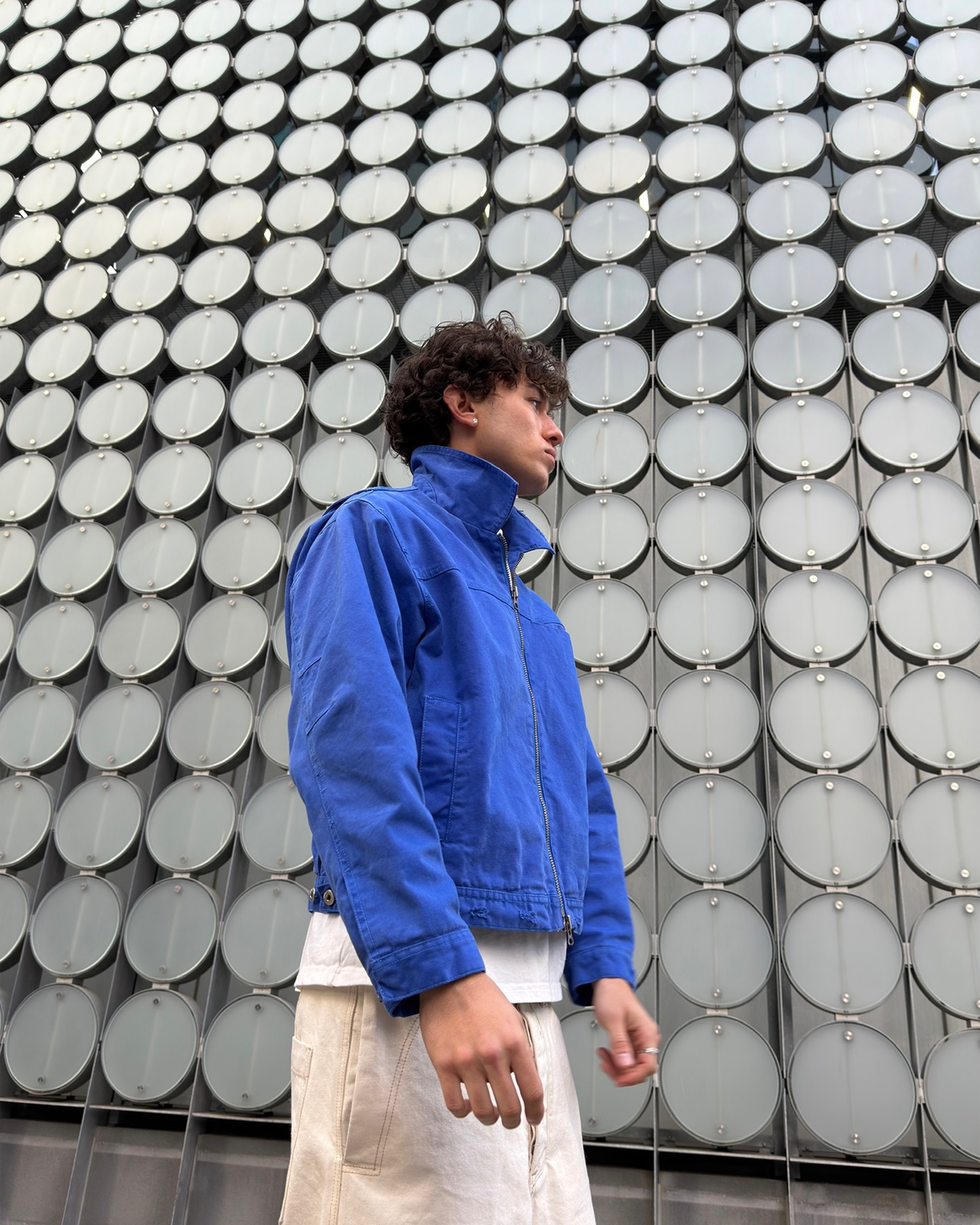ANDRE JACKET IN GARMENT DYED BLUE