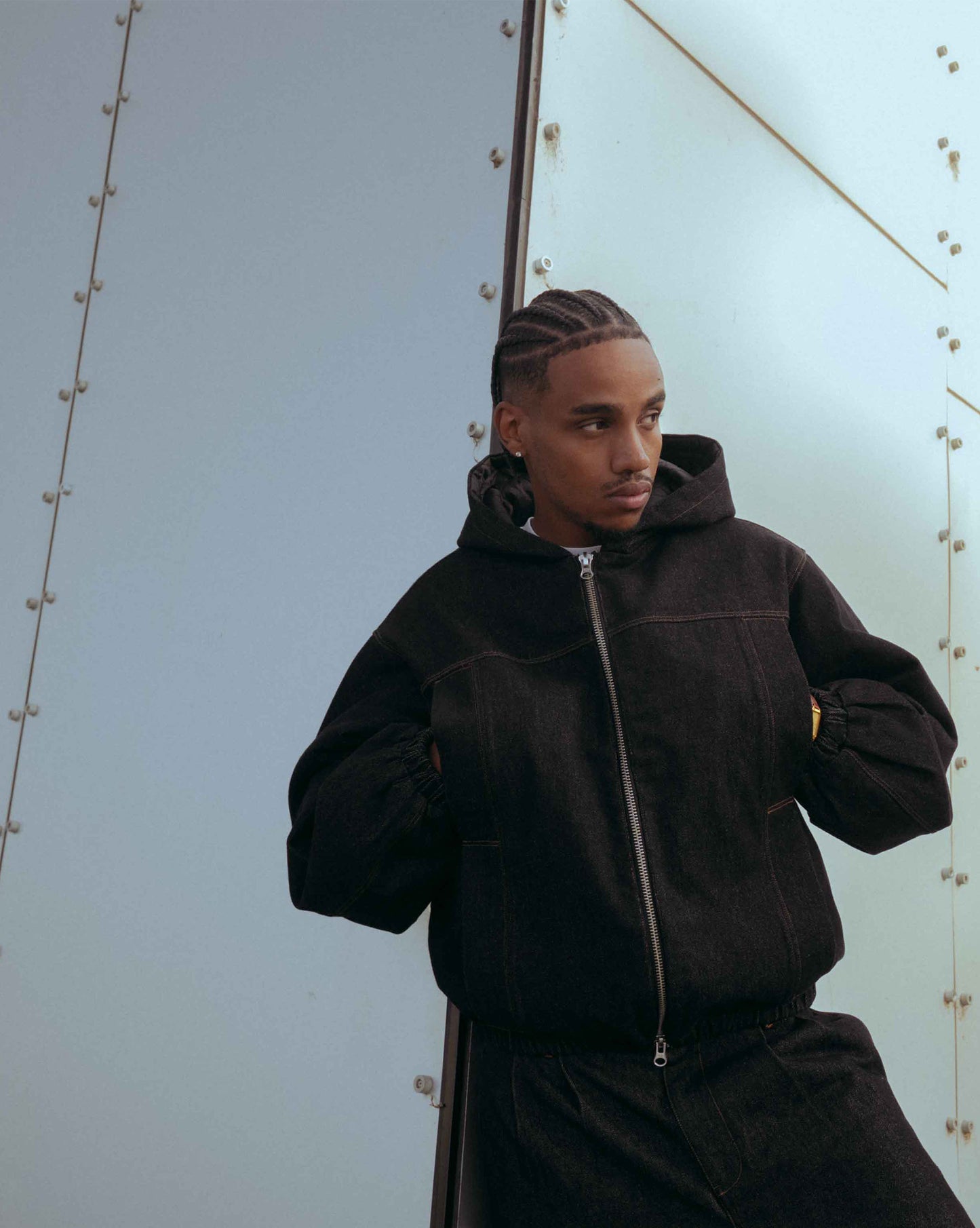 RAW DENIM JACKET IN BLACK